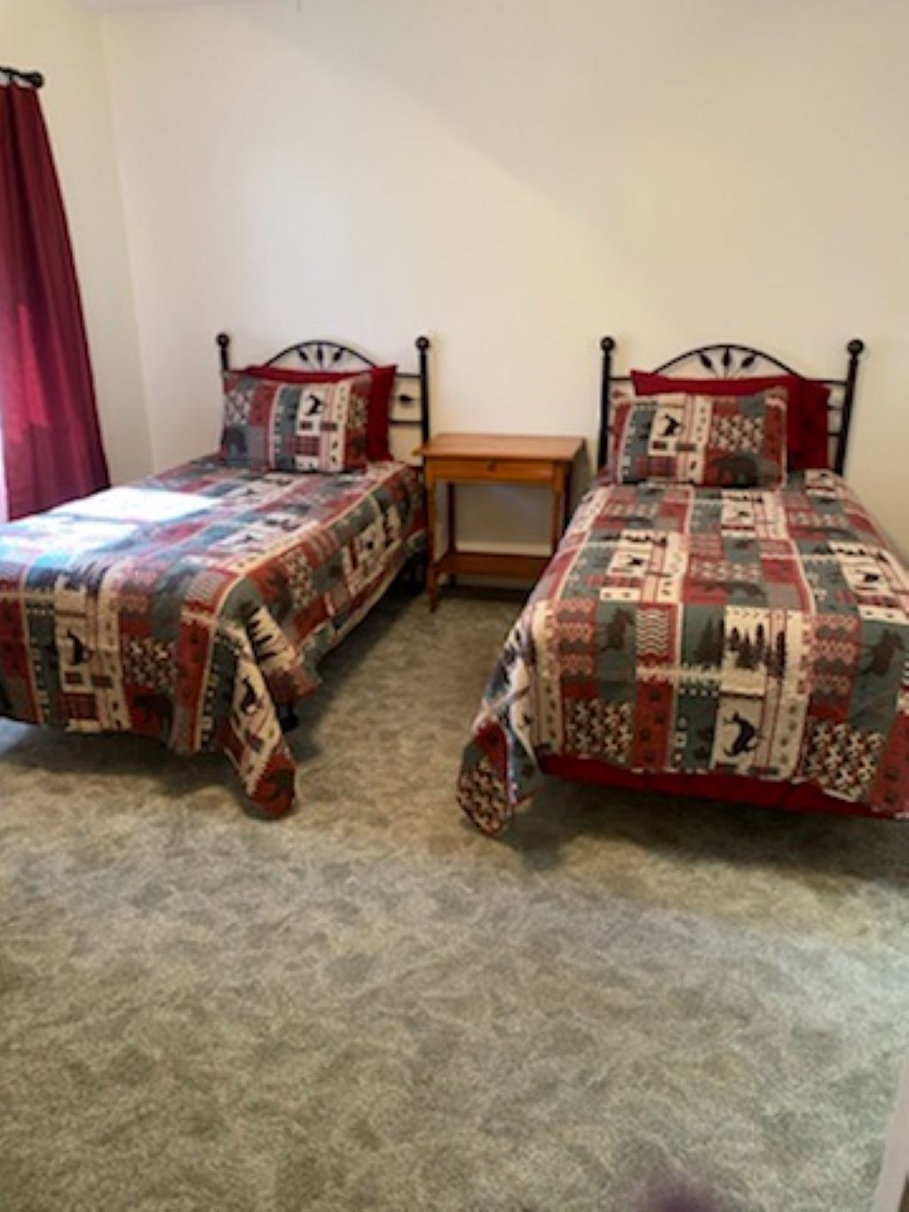 4 chambres, fer et planche à repasser, Wi-Fi, literie fournie