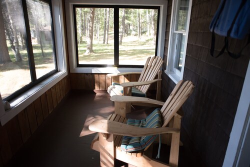 THE CATTAIL COTTAGE (Brown) - BEDROOMS: 2