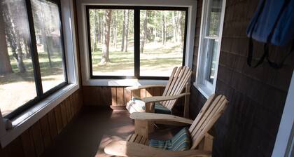 THE CATTAIL COTTAGE (Brown) - BEDROOMS: 2