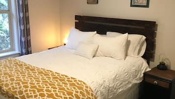3 Schlafzimmer, Schreibtisch, Bügeleisen/Bügelbrett, Reisekinderbett