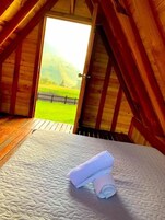 Bústaður með útsýni - 1 tvíbreitt rúm - fjallasýn | Míníbar, sérhannaðar innréttingar, sérvalin húsgögn, rúmföt