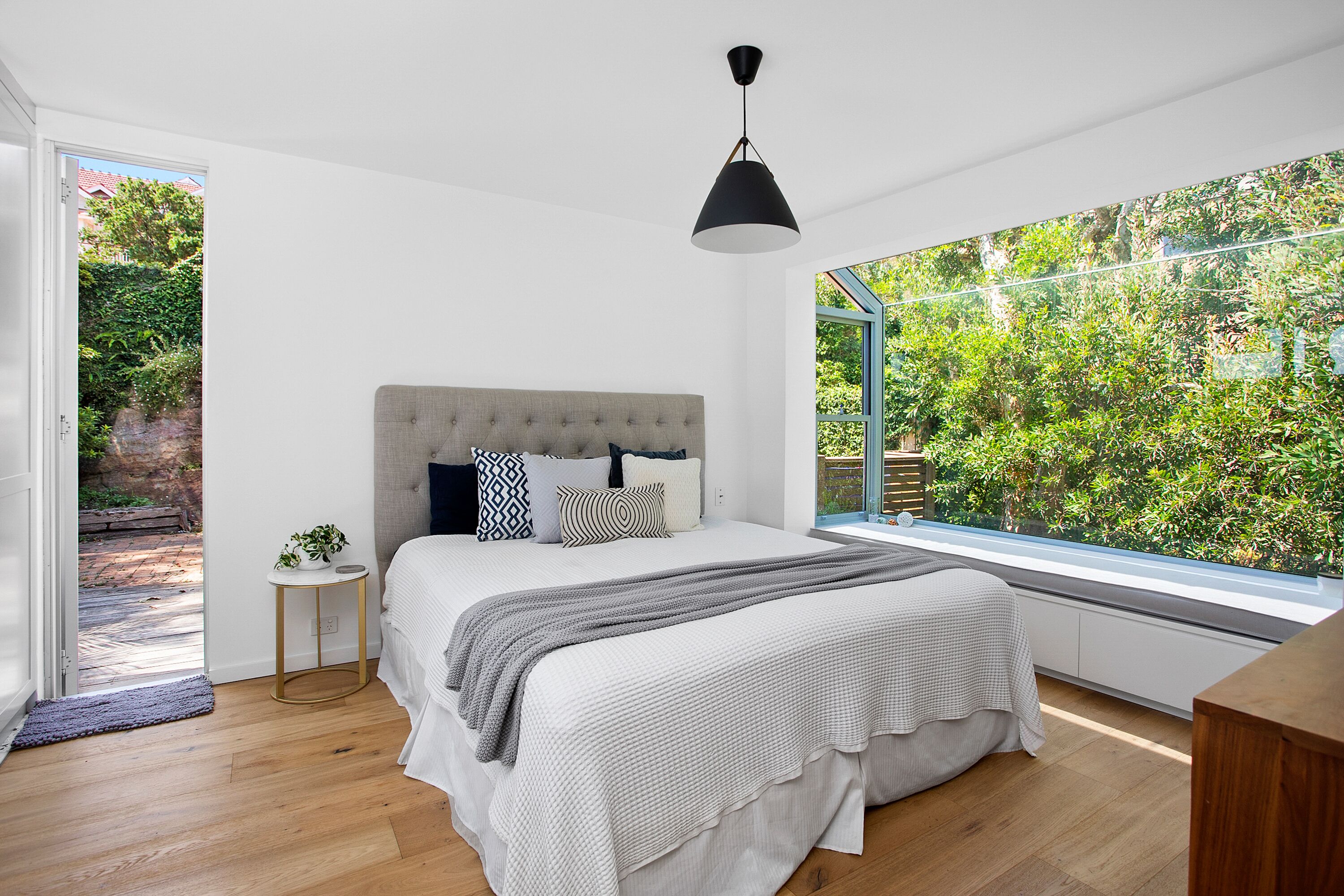 Luxurious Penthouse with private pool! — image 11