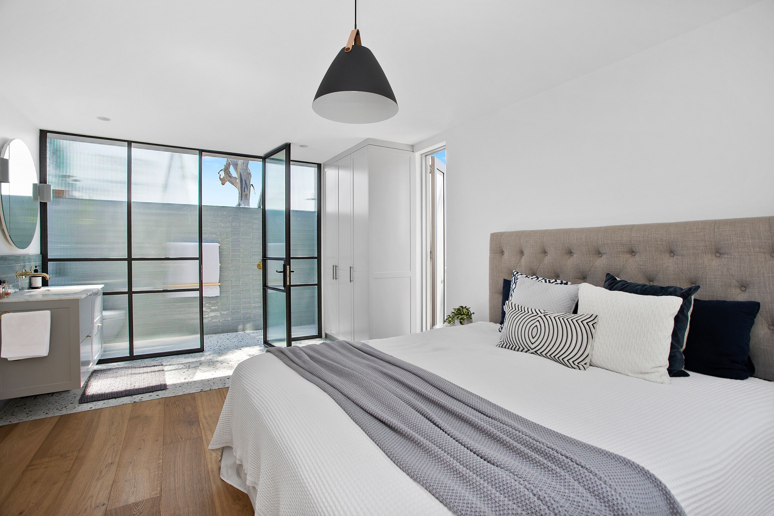 Luxurious Penthouse with private pool! — image 10