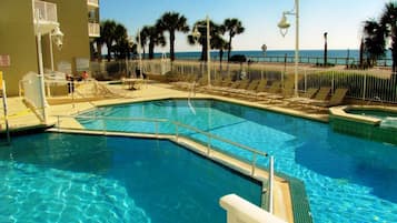 Indoor pool, outdoor pool