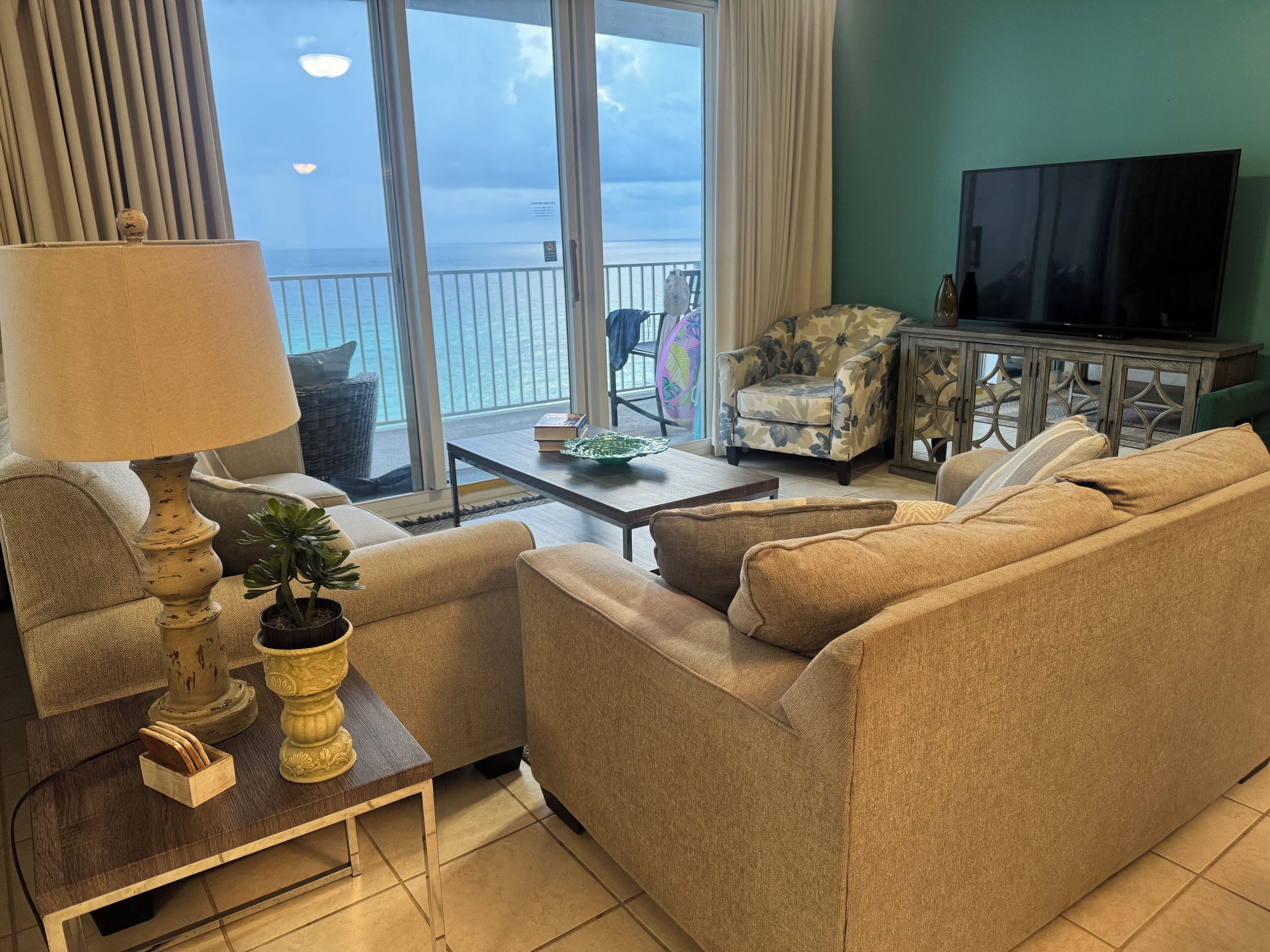 TV connectée, lecteur de DVD, vidéothèque