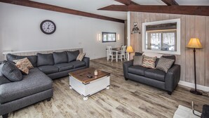House, Multiple Beds, Patio | Living room | TV, fireplace - Breakaway A (Killington)