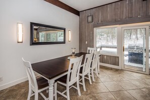 House, Multiple Beds, Patio | Private kitchen | Fridge, microwave, stovetop, dishwasher - Breakaway A (Killington)