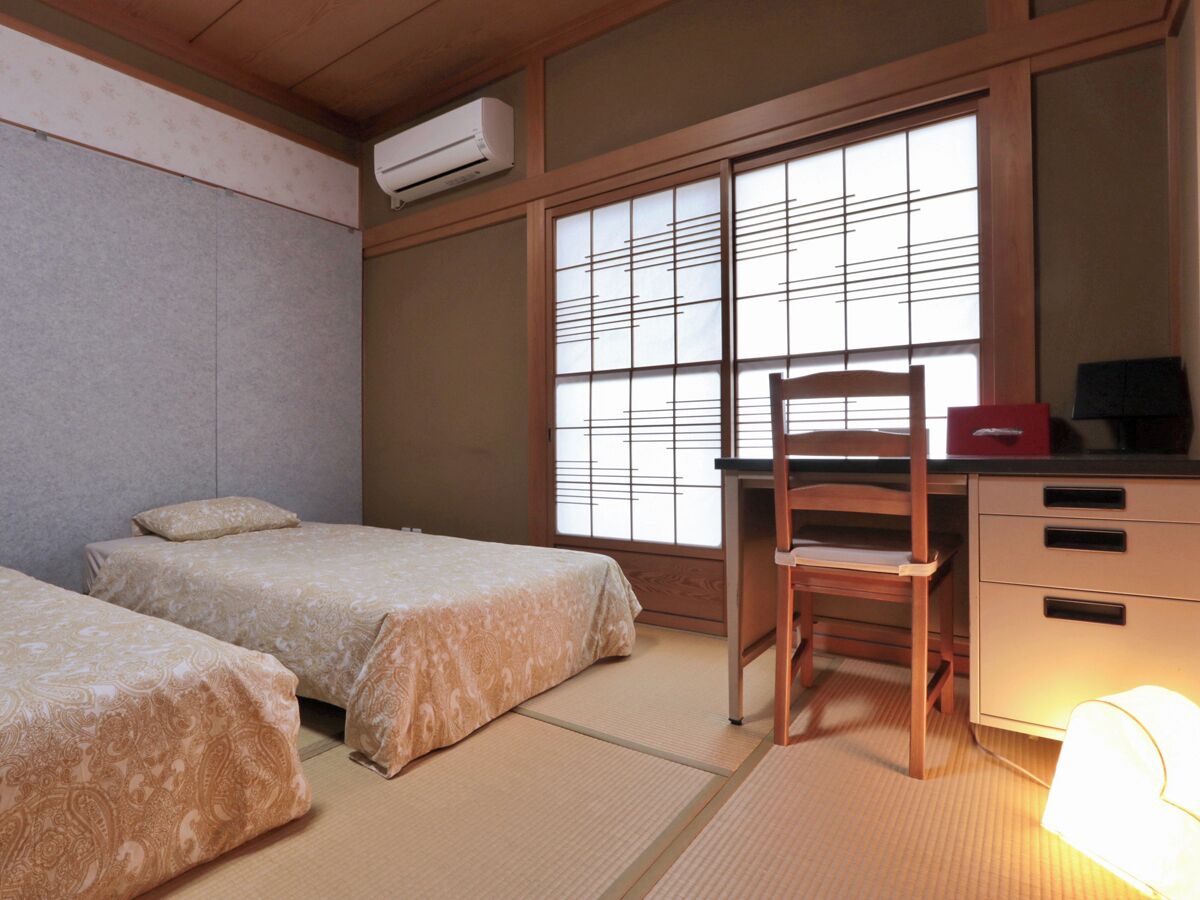 Japanese Style Room (303) | Individually decorated, individually furnished, desk, laptop workspace