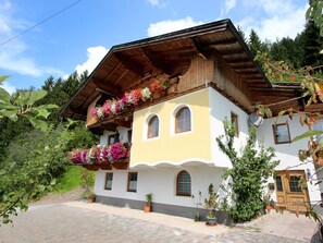 Esterni