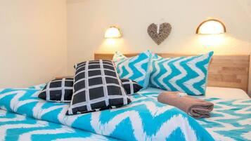 2 Schlafzimmer, Schreibtisch, Internetzugang