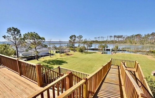 Retreat "Down East" in Beaufort! - Waterfront, Private Dock, Kayaks, & Serenity!