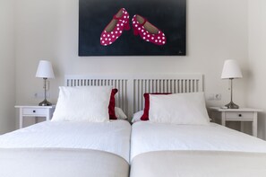 Apartment, 2 Bedrooms | 2 bedrooms, iron/ironing board, free WiFi, bed sheets - Prime Location 2 BD Apartement Next to the Town Hall Square. Zaragoza I (Seville)