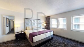 1 Schlafzimmer, Zimmersafe, Schreibtisch, Bügeleisen/Bügelbrett
