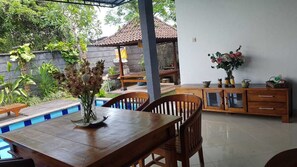 Outdoor dining - 2 Bedrooms Villa in Nice Green Environment (tabanan)
