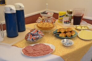 Dining - "B&B Casa D'Alleri" Double Rooms in a historic home in "Ortigia" (Siracusa)
