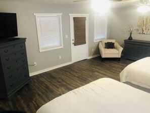 4 habitaciones, tabla de planchar con plancha y wifi gratis 