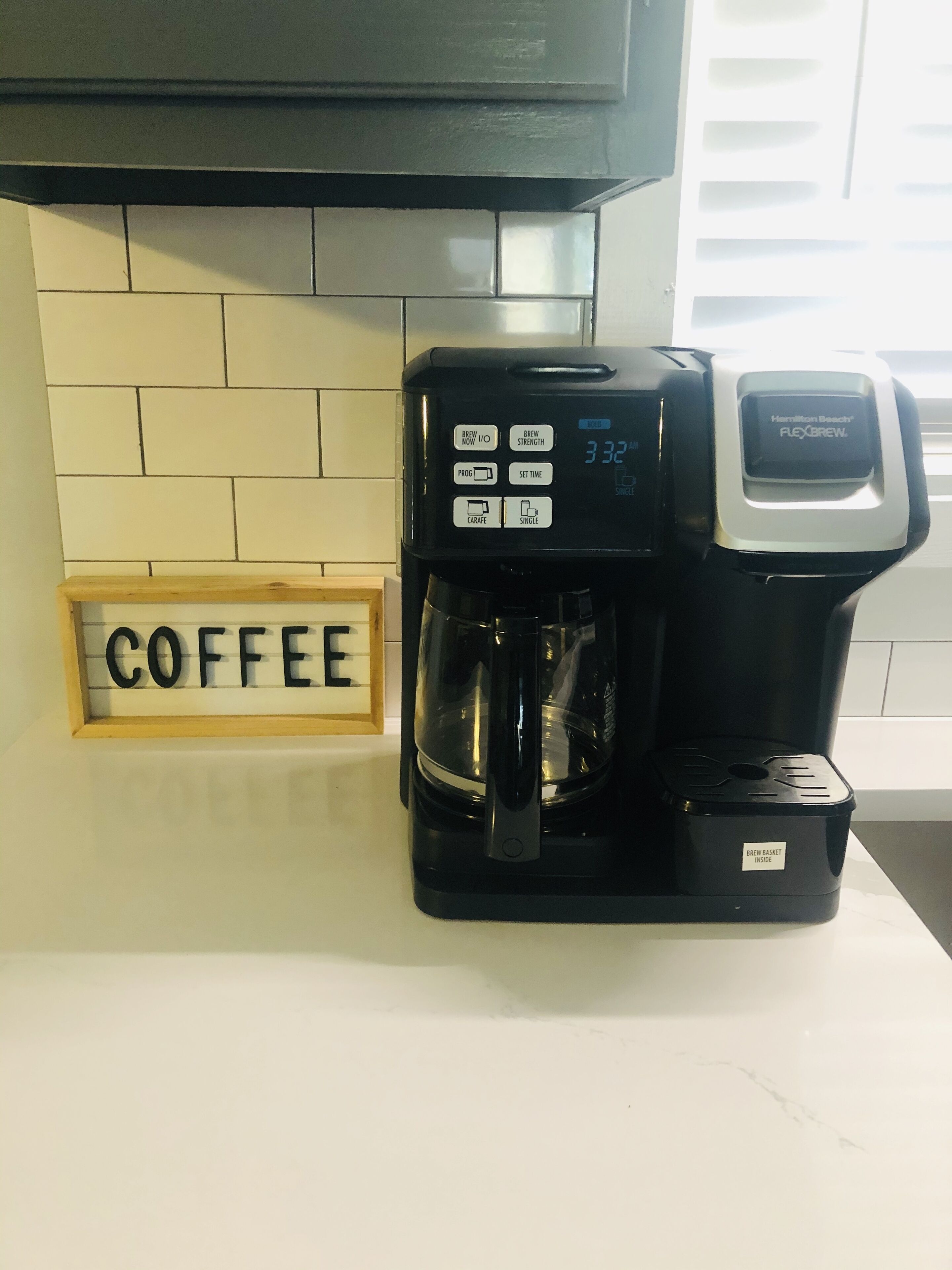 Kaffee und/oder Kaffeemaschine