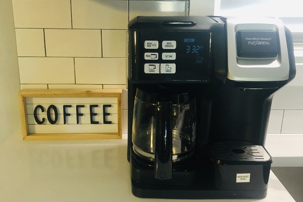 Kaffee und/oder Kaffeemaschine
