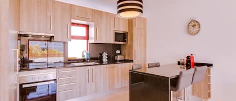Fridge, microwave, oven, dishwasher