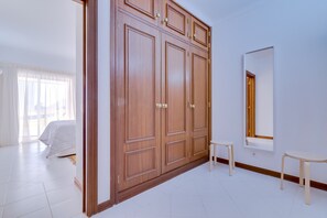 1 quarto, ferros/tábuas de passar roupa, Wi-Fi de cortesia