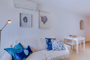 TV - Casa Luz - Quarteira (Quarteira)