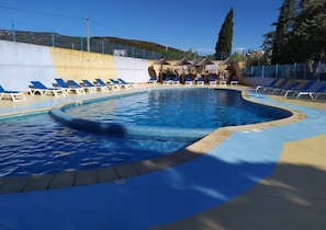 Piscine extérieure