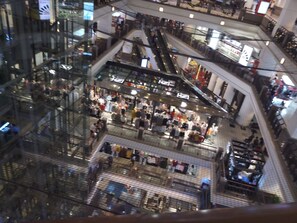 Interior - Famous Service Suites at Times Square (Kuala Lumpur)