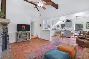 View looking from the entry door into the home. - Mi Rancho- 2 bed/2 bath-Hot tub, Fire pit, and Pinball machine! (Wimberley)