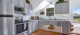 Mi Rancho- Affascinante casa con 2 camere da letto, 2 bagni con vasca idromassaggio, buca per il fuoco e flipper!