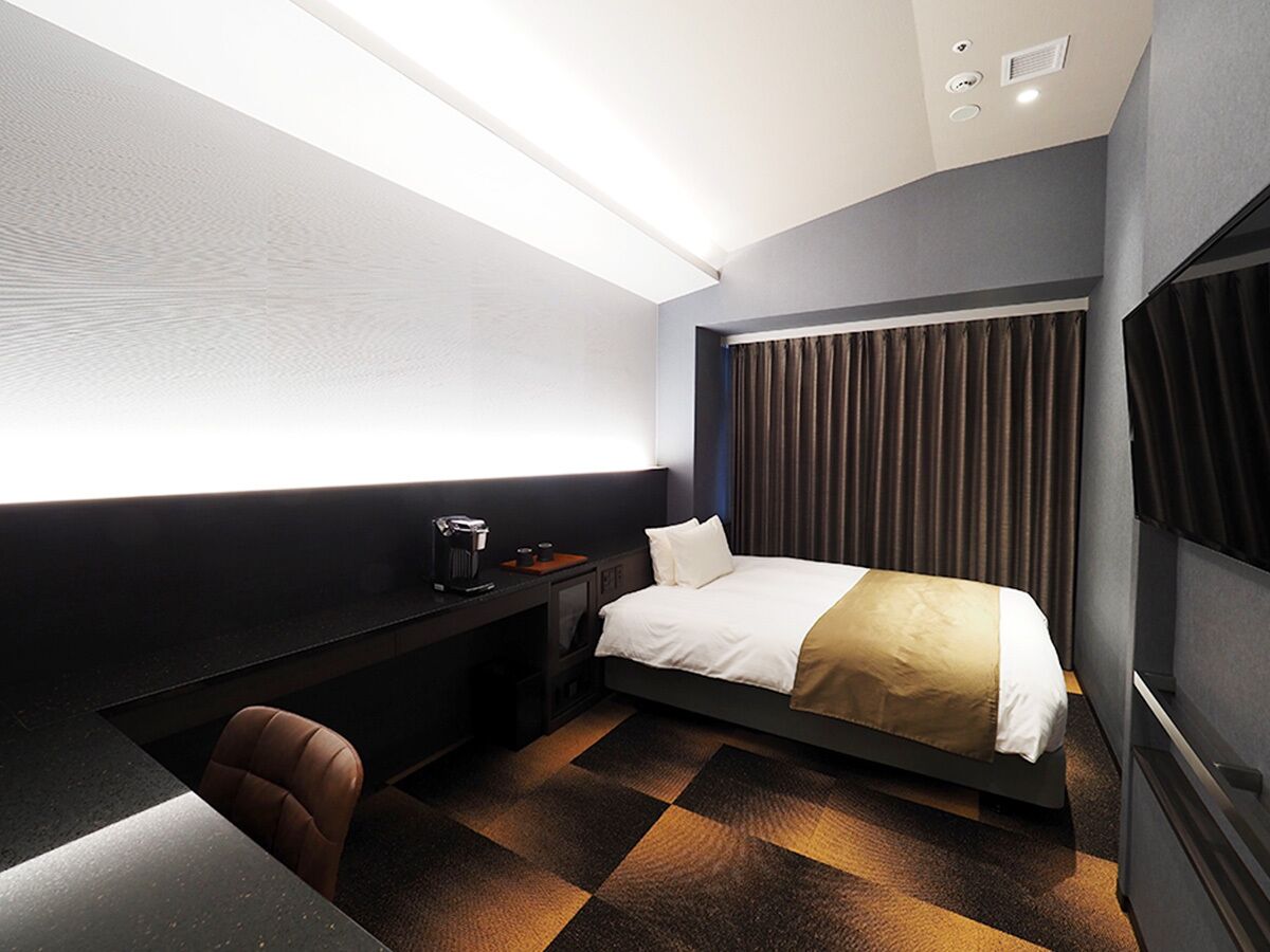 Doppia Standard | Tende oscuranti, ferro/asse da stiro, Wi-Fi gratuito, lenzuola