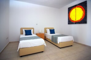 4 bedrooms, in-room safe, iron/ironing board, free WiFi