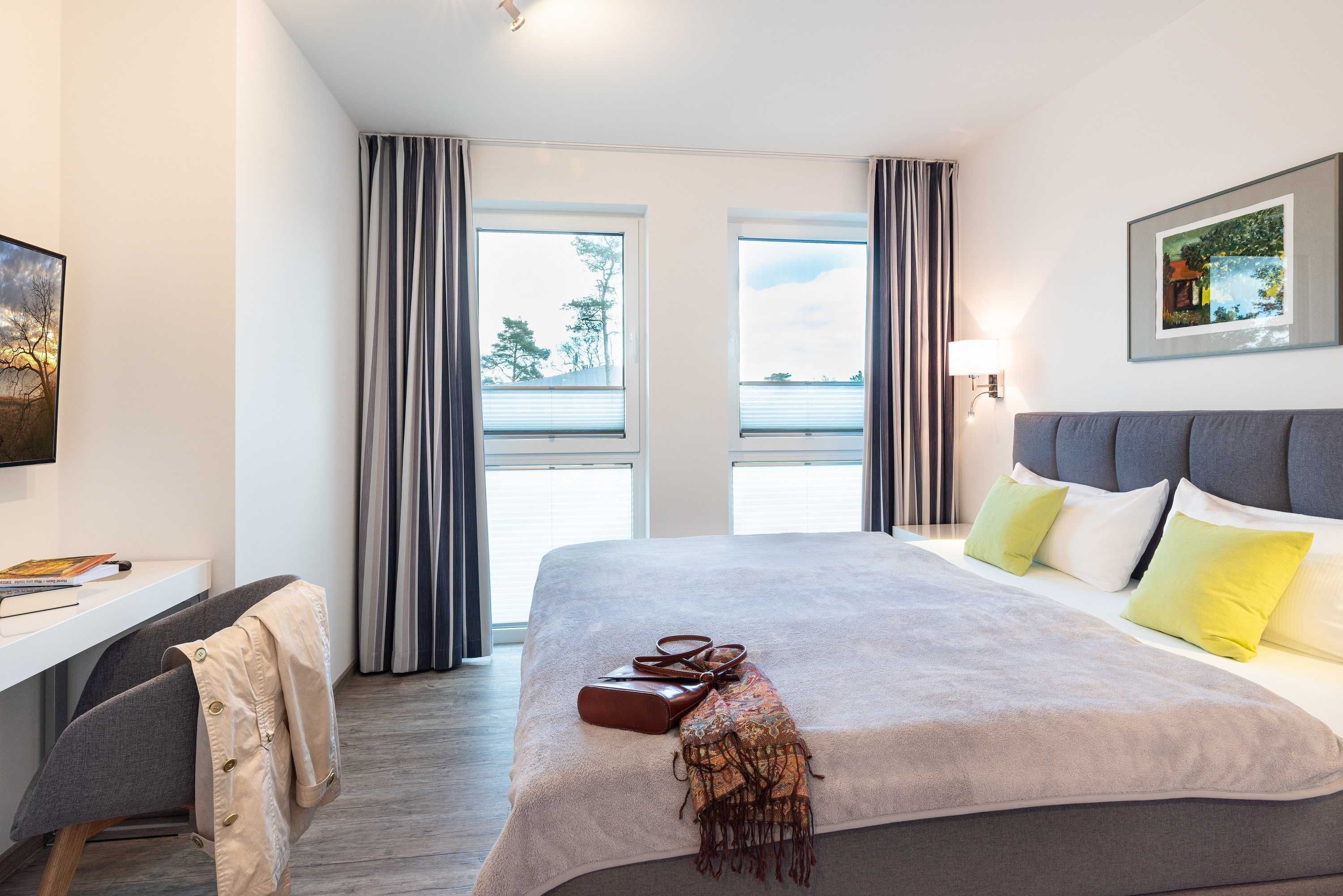 3 Schlafzimmer, Schreibtisch, Reisekinderbett, WLAN