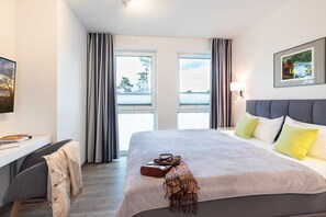 3 Schlafzimmer, Schreibtisch, Reisekinderbett, WLAN