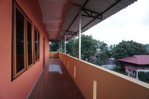 Balcony - OYO 2486 Bahana Guest House (Manado)