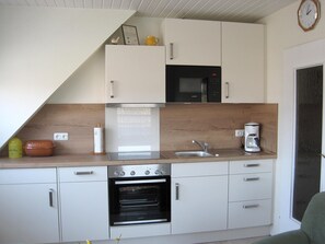 Kjøleskap, mikrobølgeovn og ovn