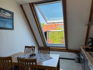 Køleskab, mikrobølgeovn, ovn, opvaskemaskine