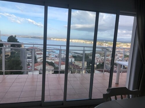 Appartement vue imprenable sur la baie de rosas