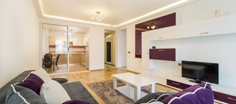 Relax Apartment Coresi Mall