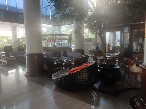 Lounge - Hotel Kingston Inn (Pattaya)