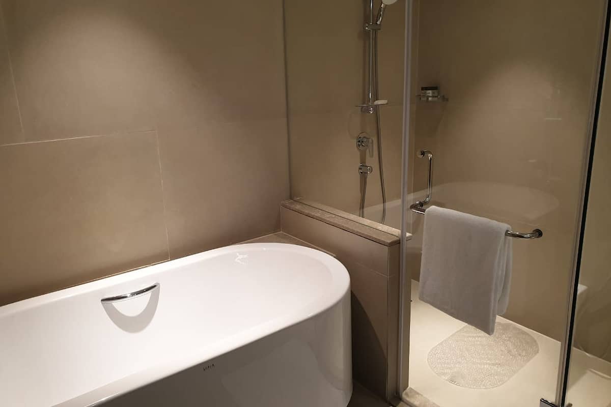 Suite, 1 Bedroom, Balcony (Balcony) | Room amenity