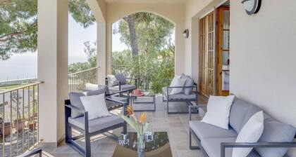 Villa in Arenys de Mar with Sea View