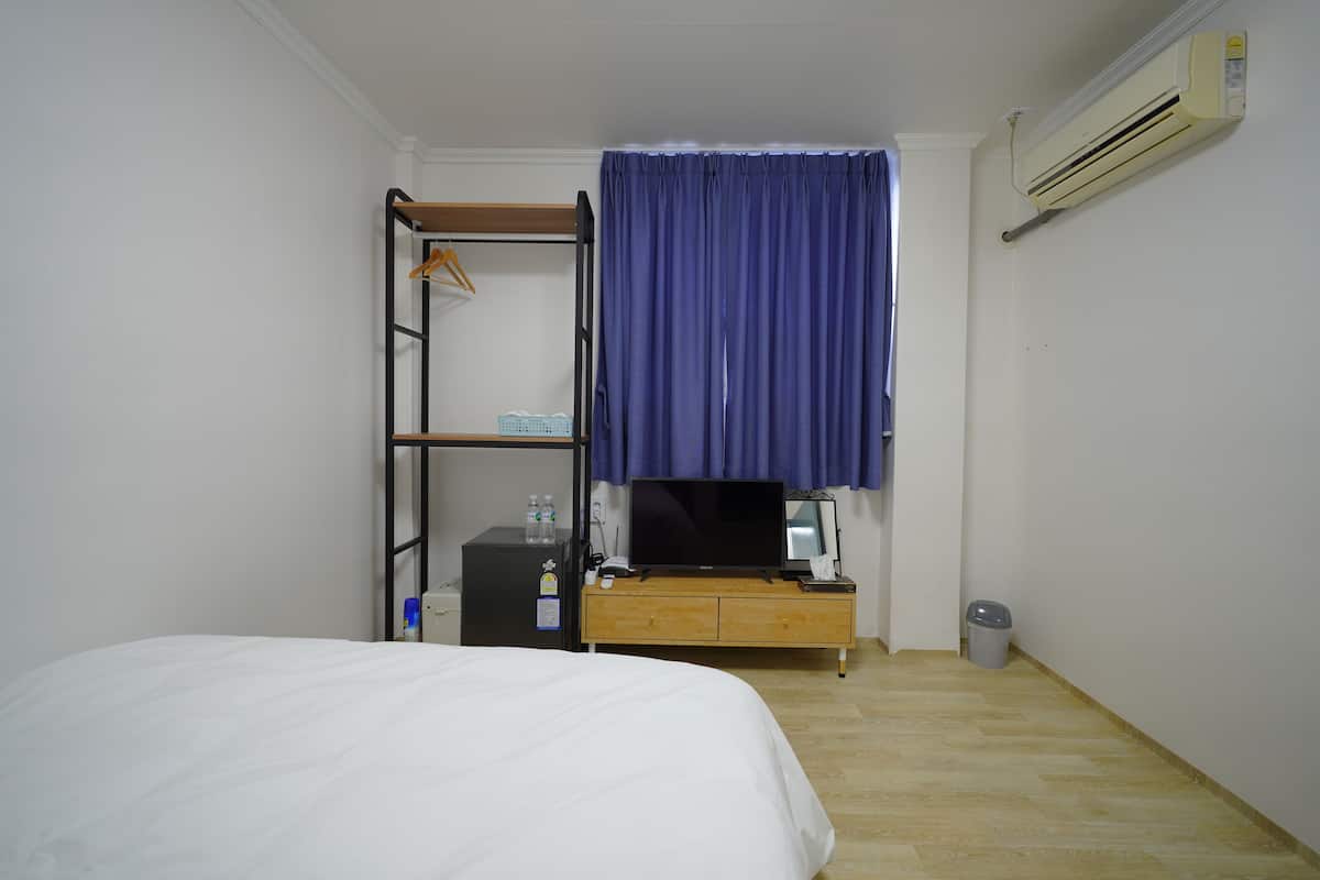Double Room | Free WiFi
