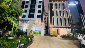 Front of property - HOTEL SUNSHINE (Baharampur)
