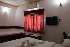 Room - HOTEL SUNSHINE (Baharampur)