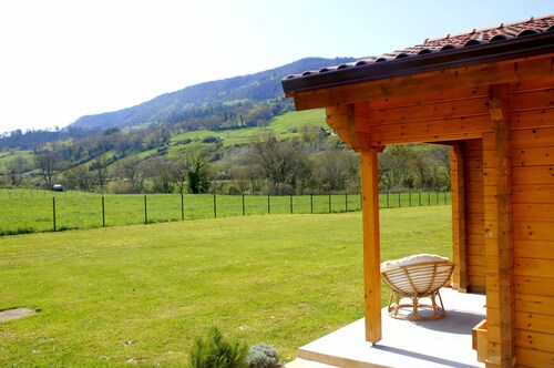 Puutalo 2, Satia Berri