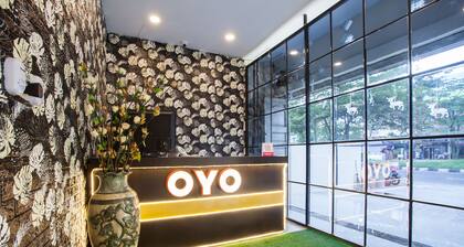 OYO 2361 Hotel Winston