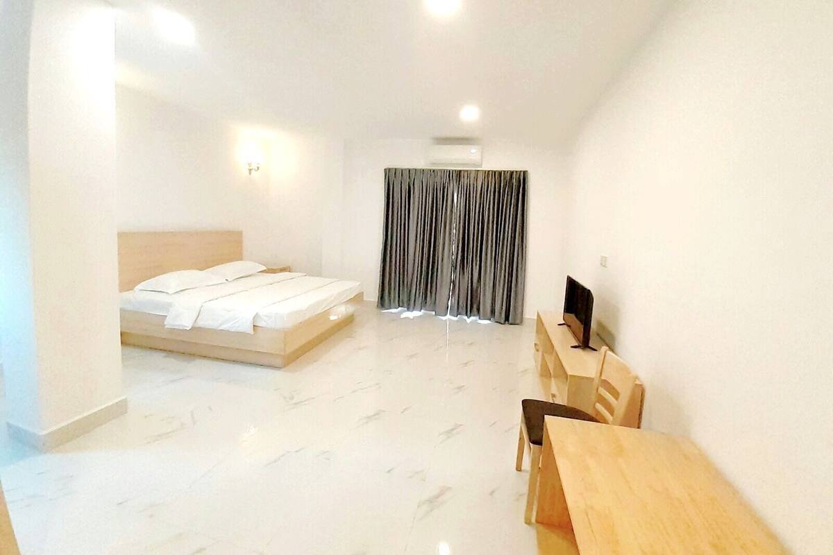 Studio – comfort | Allergitestet sengetøy, safe på rommet, skrivebord og wi-fi (inkludert)