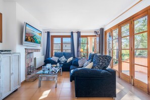 Televisio, pöytätennispöytä