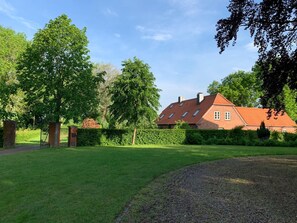 Façana frontal de l'allotjament
