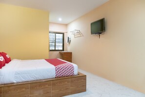Standard Double Room | Free WiFi, bed sheets - OYO 682 Fishering Home (Krabi)